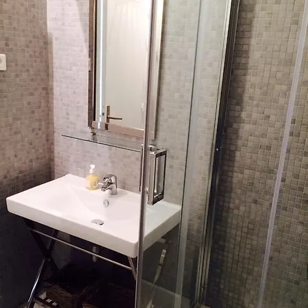 Studio Mauroy Apartment *